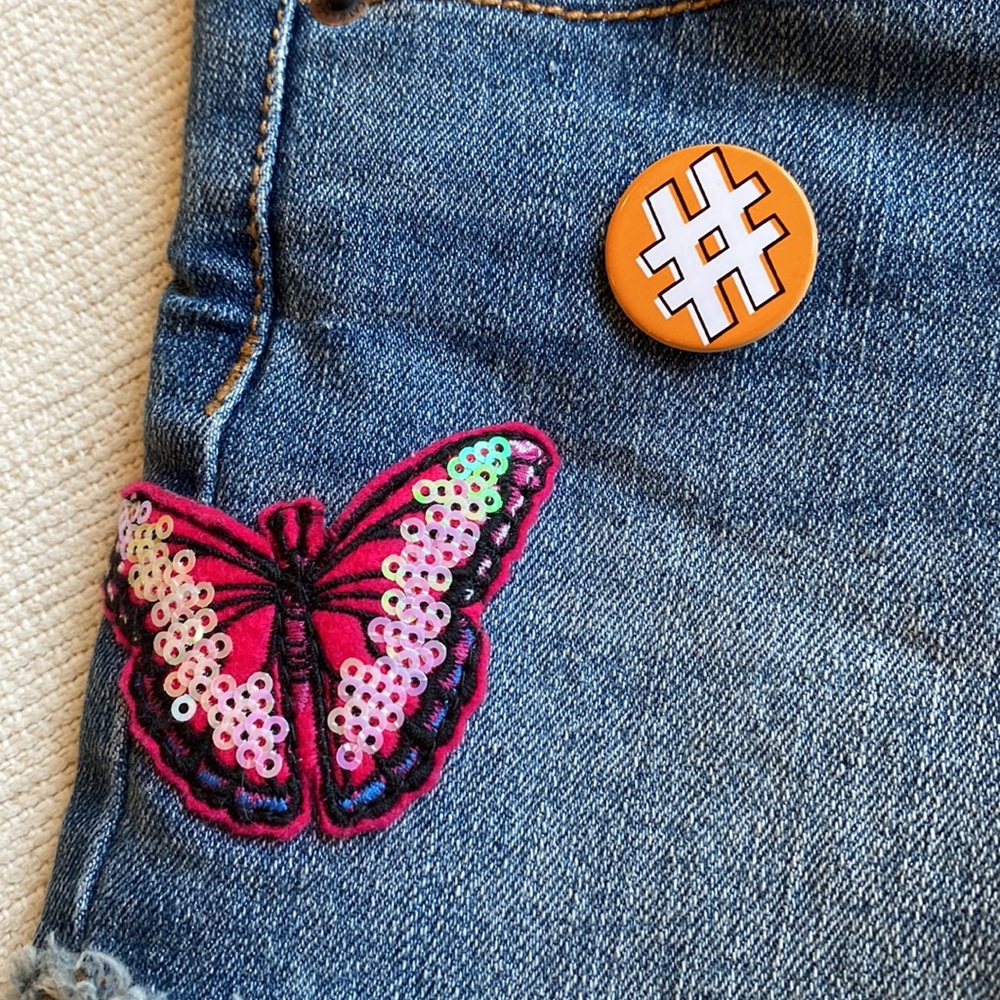 Girls Denim shorts 6-7  ❤️ for lower price & shipping cost or bundle & offer - Picture 3 of 5